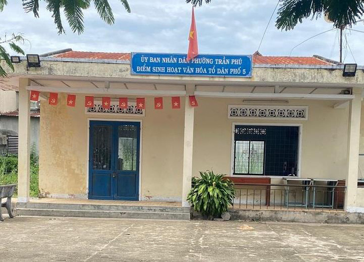 Điểm sinh hoạt văn hóa tổ dân phố 5, phường Trần Phú, nơi cháu bé không may bị điện giật tử vong - Ảnh: A.K