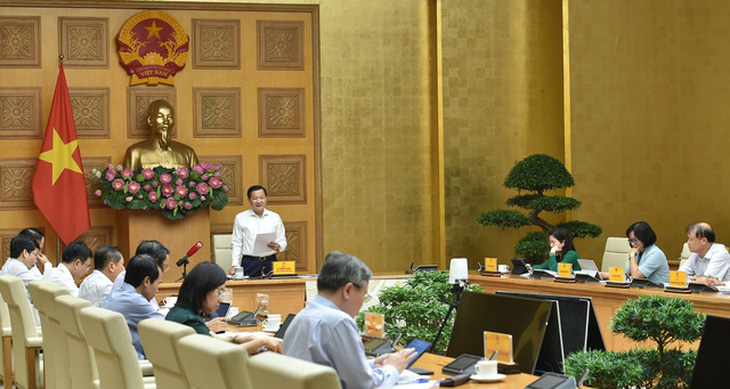 Phó thủ tướng Lê Minh Khái chủ trì phiên họp điều hành giá - Ảnh: VGP