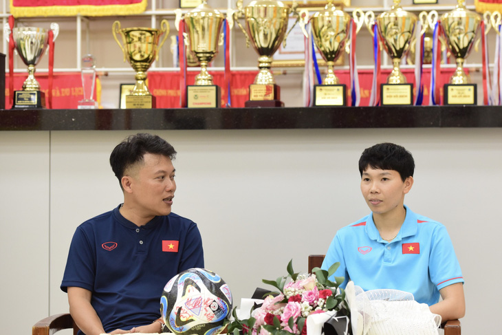 Kim Thanh (phải) là một trong những người hùng của tuyển Việt Nam tại World Cup nữ 2023 - Ảnh: DUYÊN PHAN