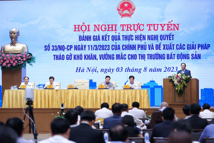 Tín dụng cho bất động sản vẫn khó tiếp cận và lãi suất ở mức cao, theo đánh giá của Hiệp hội Bất động sản Việt Nam - Ảnh: VGP