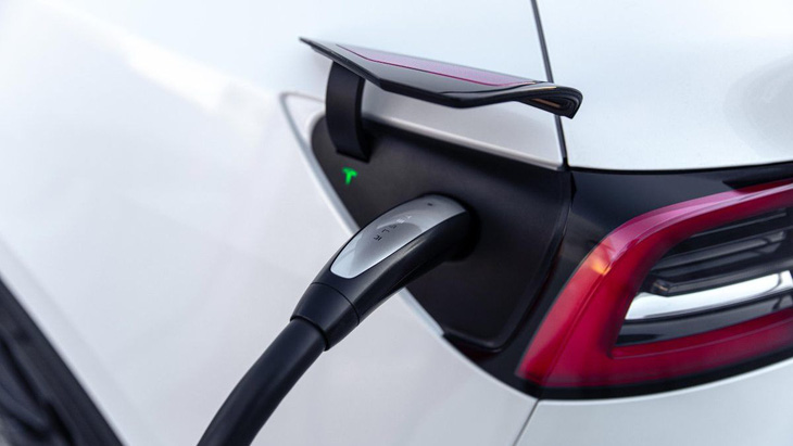 Repeated fast charging of electric vehicles does not damage the battery, but if charged properly - Photo: InsideEVs