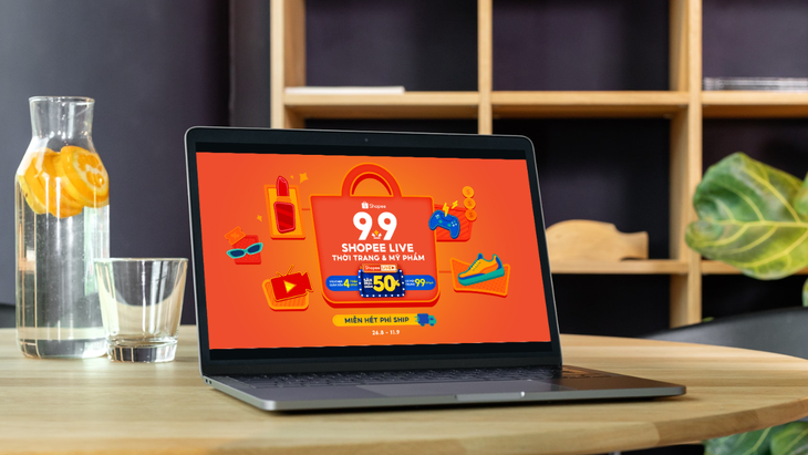 Đặc biệt, tại sự kiện siêu sale "9.9 Shopee Live Thời Trang & Mỹ Phẩm" sắp diễn ra, hàng ngàn sản phẩm thương hiệu giảm nửa giá trên Shopee Live, loạt voucher trị giá đến 4 triệu đồng và 99 cơ hội trúng điện thoại Samsung Galaxy Z Flip5 thời thượng