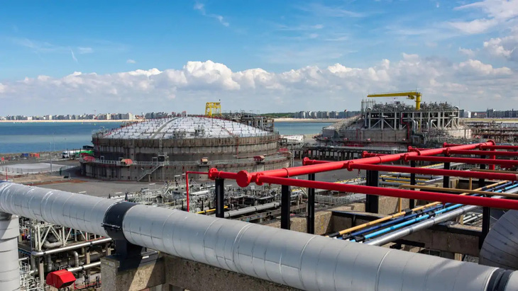 Trạm xử lý LNG tại cảng Zeebrugge (Bỉ) - Ảnh: ALAMY