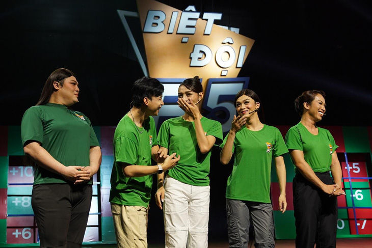 'Làm mới mình’ với Gameshow ‘Biệt đội F5’ - Ảnh 3.