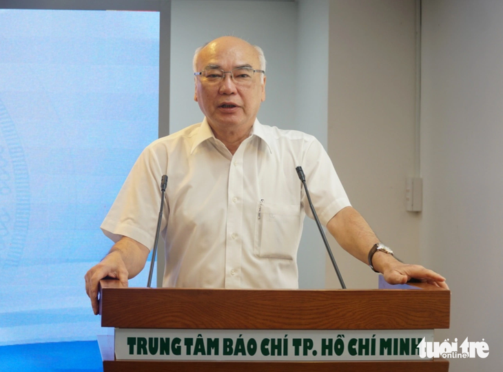 Ông Phan Nguyễn Như Khuê - trưởng Ban Tuyên giáo Thành ủy TP.HCM - phát biểu chúc mừng các cơ quan báo chí được khen thưởng - Ảnh: ĐAN THUẦN