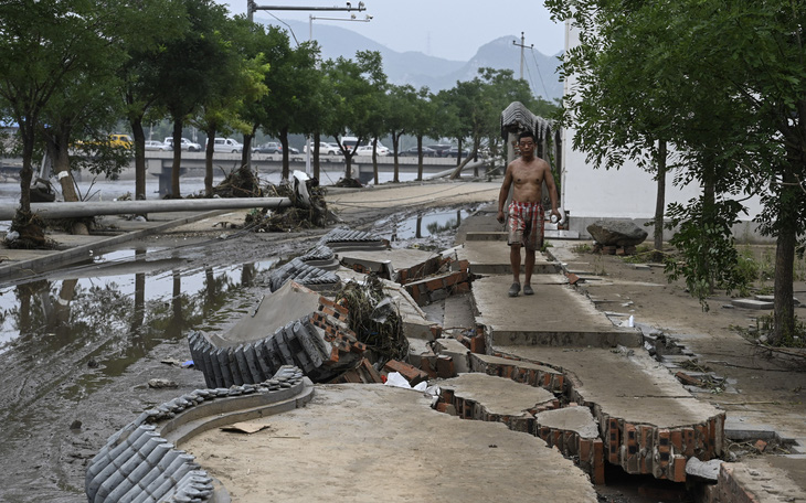 Ít nhất 30 người chết khi mưa lũ đổ xuống Bắc Kinh và vùng lân cận