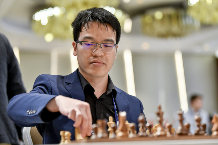 Lê Quang Liêm trong ván hòa Ruslan Ponomariov - Ảnh: FIDE