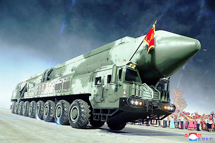 Một tên lửa trong lễ duyệt binh của Triều Tiên vào hôm 27-7