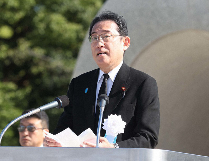Thủ tướng Nhật Bản Kishida Fumio có bài phát biểu tại lễ tưởng niệm 78 năm thảm họa bom hạt nhân ở Hiroshima, ảnh chụp ngày 6-8 - Ảnh: MAINICHI