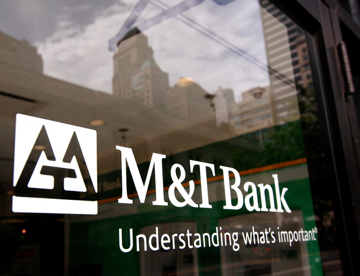 Chi nhánh ngân hàng M&T Bank tại New York, Mỹ - Ảnh: REUTERS