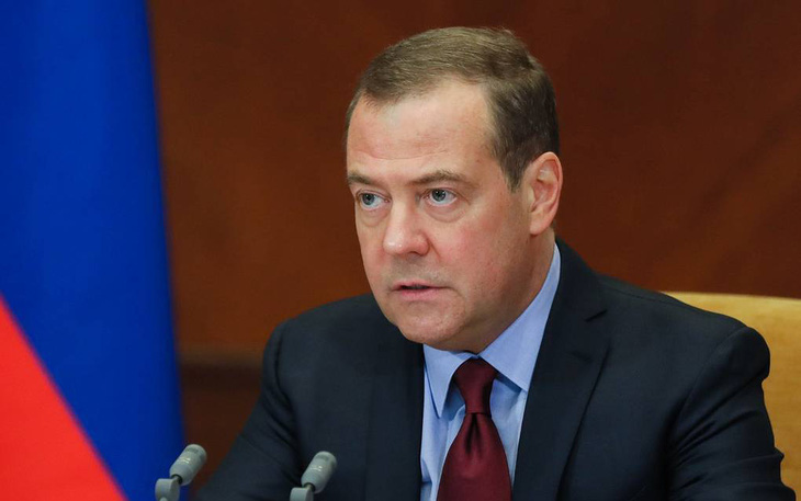 Ông Dmitry Medvedev: "Toàn bộ NATO gần như đang công khai chống lại chúng tôi"