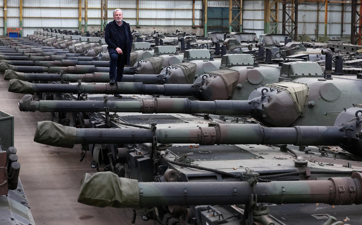 Số vũ khí mà châu Âu từng loại bỏ vì lỗi thời đang trở nên đắt hàng trong lúc phương Tây tìm cách cung cấp vũ khí cho Ukraine - Ảnh: REUTERS