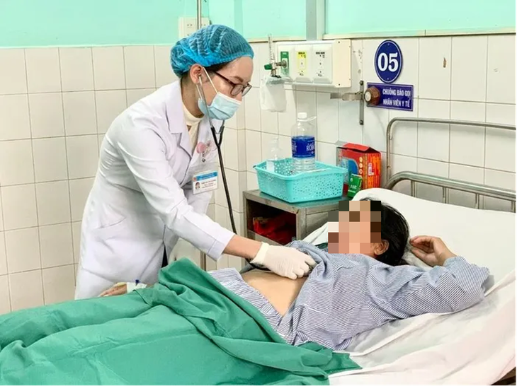 Chỉ trong vòng 2 tuần qua, Bệnh viện Đa khoa tỉnh Gia Lai đã tiếp nhận 9 bệnh nhân cấp cứu do bị rắn độc cắn - Ảnh: ANH THƯ