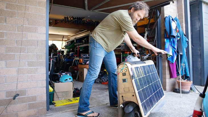 Saul builds a solar-powered scooter called the Lightfoot - Photo: ABC