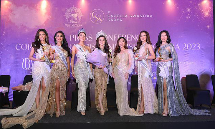 Thí sinh Miss Universe Indonesia 2023 trong buổi họp báo công bố cuộc thi