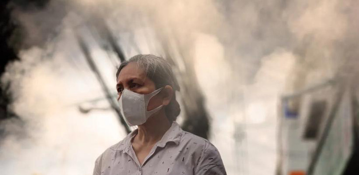 People can wear masks to protect themselves from air pollution, but not to stop the spread of the virus - Photo: IFL Science