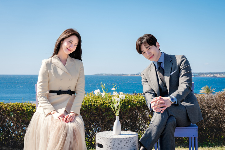 “Phản ứng hóa học” của Lee Jun Ho và Yoon Ah chạm nóc trên màn ảnh khiến dân tình càng muốn “đẩy thuyền”.