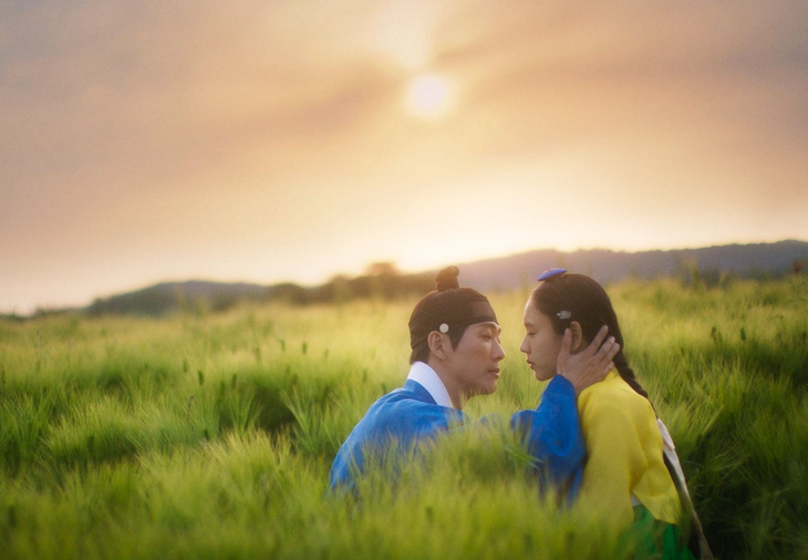 Người yêu dấu là bộ phim cổ trang thứ hai của Nam Goong Min sau nhiều năm hoạt động nghệ thuật.