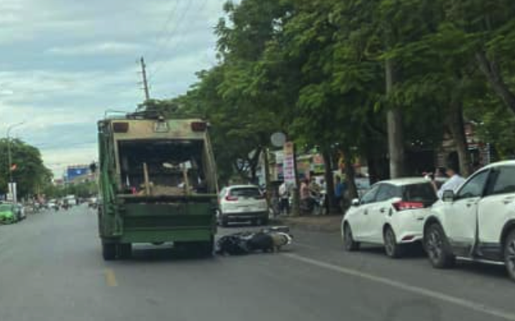 Thai phụ tử vong sau cú mở cửa bất cẩn của tài xế ô tô