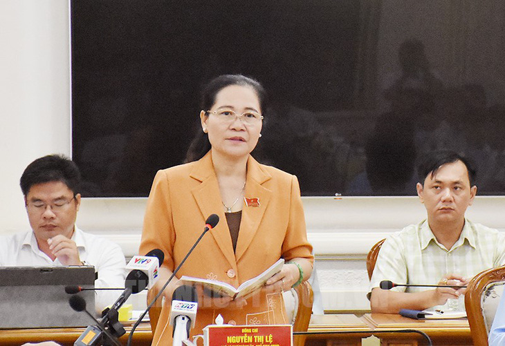 Chủ tịch HĐND TP.HCM Nguyễn Thị Lệ phát biểu tại buổi giám sát - Ảnh: S.H.