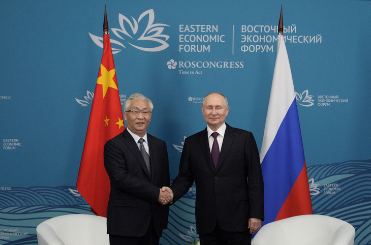Russian President Vladimir Putin met with Chinese Deputy Prime Minister Truong Quoc Thanh on September 12 - Photo: REUTERS