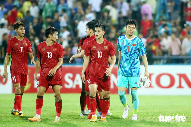Chờ luồng sinh khí mới từ U23 Việt Nam ở trận cuối với Singapore - Ảnh: HOÀNG TÙNG