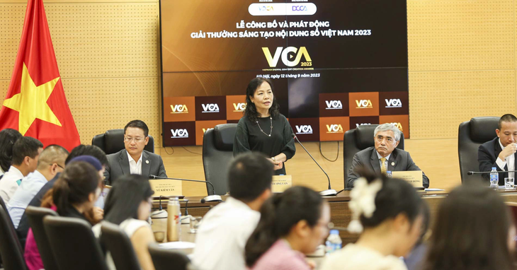Chủ tịch hội đồng chung khảo giải thưởng Sáng tạo nội dung số Việt Nam - VCA 2023, bà Ngô Phương Lan, cho rằng các sản phẩm nội dung số chiếm vị trí ngày càng quan trọng trong nền kinh tế số, góp phần tạo nên sức mạnh mềm cho mỗi quốc gia - Ảnh: T.HÀ