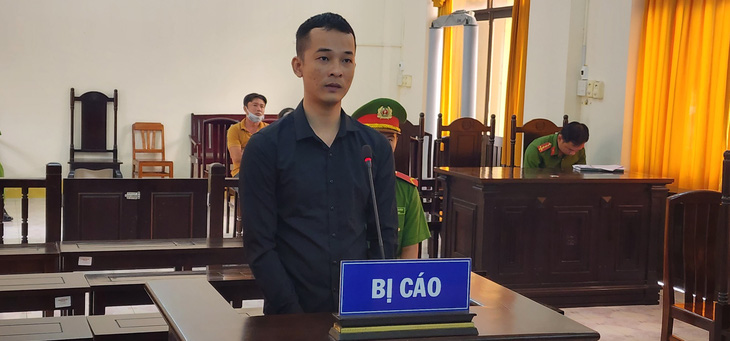 Tham ô tài sản, Nguyễn Chế Linh bị lãnh mức án 10 năm tù - Ảnh: VĂN VŨ