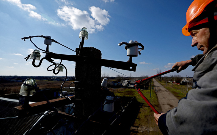 Ukraine sắp sửa xong lưới điện, sẵn sàng cho mùa đông