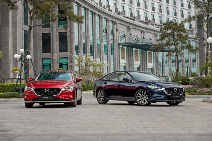 Mẫu sedan cỡ D của Mazda chỉ điều chỉnh giá duy nhất một phiên bản. Theo đó, giá Mazda6 2.0L Premium GTCCC được giảm 5 triệu đồng, còn 825 triệu đồng - Ảnh: Đại lý Mazda/Facebook