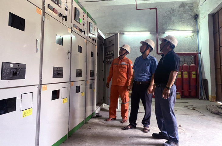 PC Phú Yên tiết kiệm 2% điện năng tiêu thụ hàng năm giai đoạn 2023-2025 - Ảnh 2.
