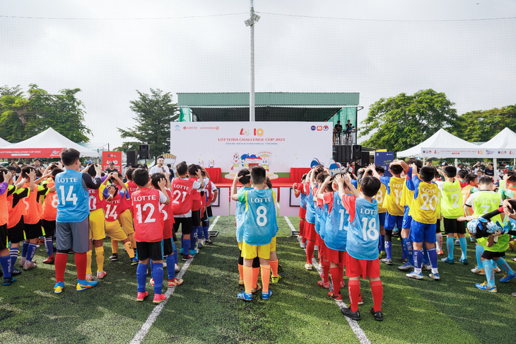 Chính thức khởi tranh giải bóng đá thiếu nhi toàn quốc - Lotteria Challenge Cup 2023 - Ảnh 1.