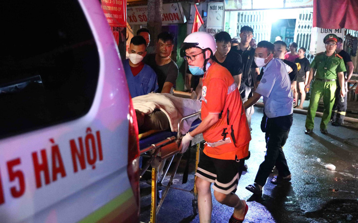 Cháy chung cư mini ở Hà Nội: cứu hộ 70 người, 54 người đi cấp cứu, có người tử vong