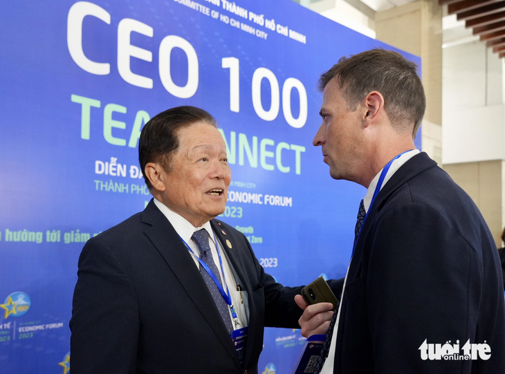CEO 100 Tea Connect diễn ra theo cách rất đặc biệt tại Hội trường Thống Nhất là điểm gặp gỡ của các chuyên gia, nhà kinh tế - Ảnh: HỮU HẠNH