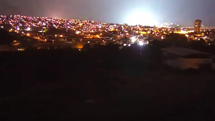 Earthquake light detected in Guayaquil, Ecuador, flashing white - Photo: CNN