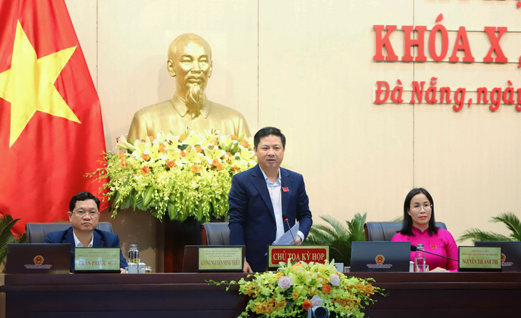 Ông Lương Nguyễn Minh Triết điều hành cuộc họp HĐND TP Đà Nẵng - Ảnh: HĐND
