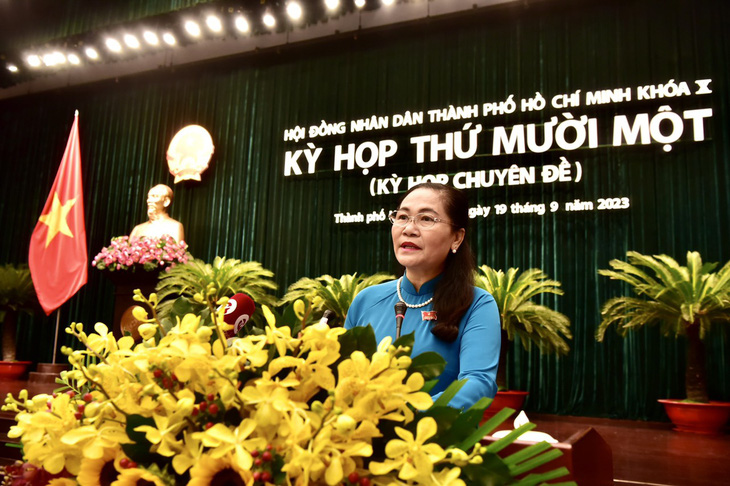 Chủ tịch HĐND TP.HCM Nguyễn Thị Lệ phát biểu khai mạc kỳ họp - Ảnh: T.T.D.