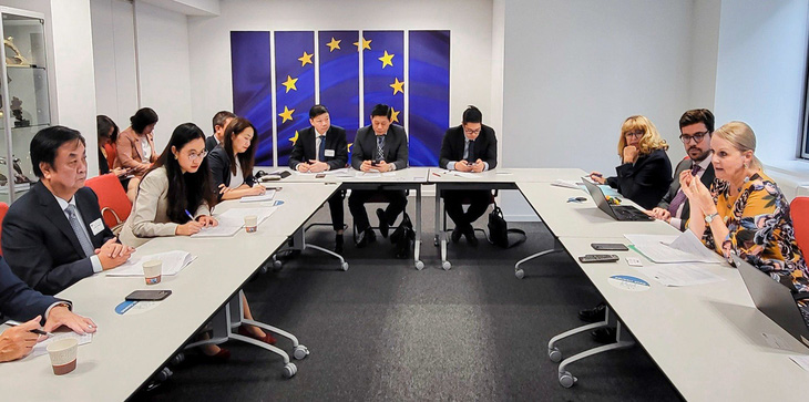 Bộ trưởng Lê Minh Hoan làm việc với các cơ quan của EC về EUDR - Ảnh: ANH TUẤN