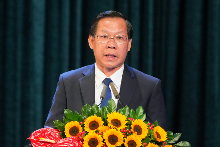 Chủ tịch UBND TP.HCM Phan Văn Mãi phát biểu tại lễ kỷ niệm 50 năm thiết lập quan hệ ngoại giao Việt Nam - Nhật Bản ngày 20-9 - Ảnh: HỮU HẠNH