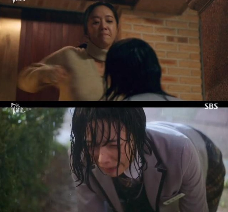 7 Escape gây tranh cãi khi Geum Ra Hee (Hwang Jung Eum) hành hung con gái ruột một cách vô nhân tính và rơi những giọt nước mắt giả tạo hòng đạt được tham vọng.