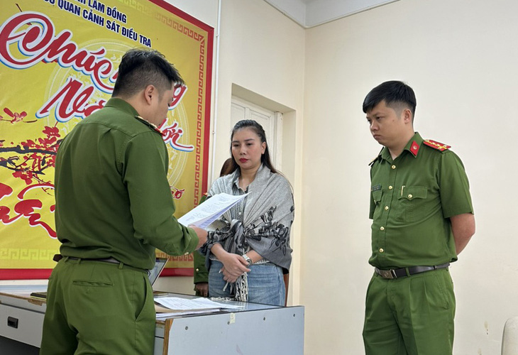 Bà Phạm Thị Minh Phi, hoa hậu thiện nguyện của cuộc thi Hoa hậu Doanh nhân Việt Nam 2022, bị bắt tại Lâm Đồng - Ảnh: Công an cung cấp