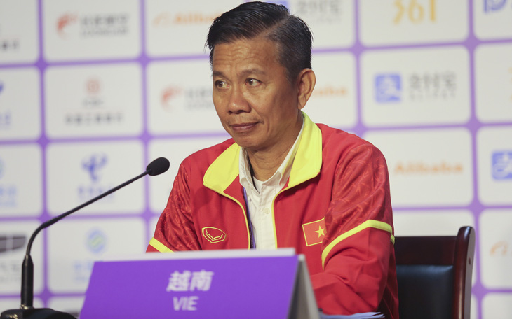 HLV Hoàng Anh Tuấn: "Kết quả thể hiện Olympic Việt Nam còn non kém"