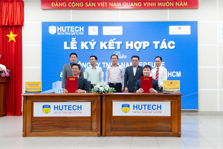 Buổi lễ ký kết hợp tác giữa Đại học HUTECH và namperfume kỳ vọng mở ra nhiều cơ hội phát triển mới cho ngành nước hoa tại Việt Nam