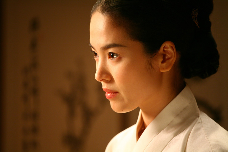 Tạo hình cổ trang hiếm hoi của Song Hye Kyo, nhan sắc thế nào? - Ảnh 2.