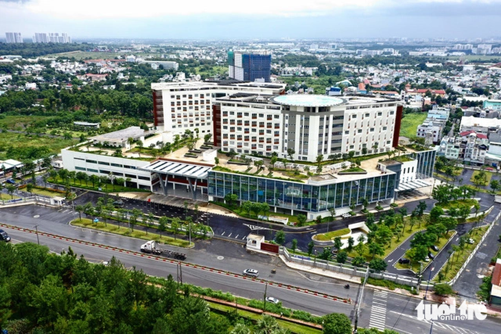 Bệnh viện Ung bướu TP.HCM cơ sở 2 nằm cạnh Xa lộ Hà Nội, là một trong các bệnh viện trong Cụm Y tế Thủ Đức - Ảnh: TỰ TRUNG