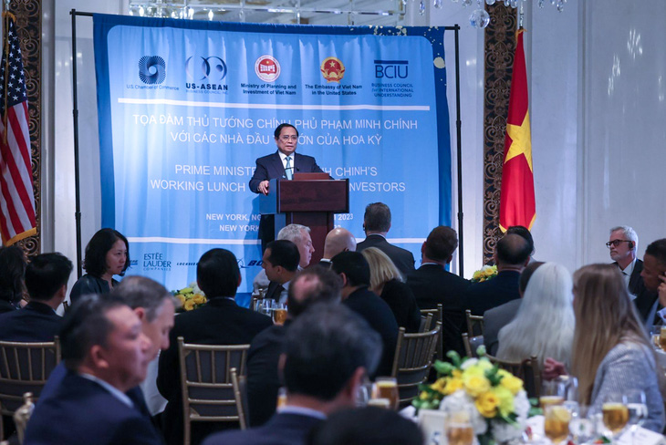 Thủ tướng Phạm Minh Chính phát biểu tại tọa đàm với các nhà đầu tư Mỹ - Ảnh: baochinhphu.vn