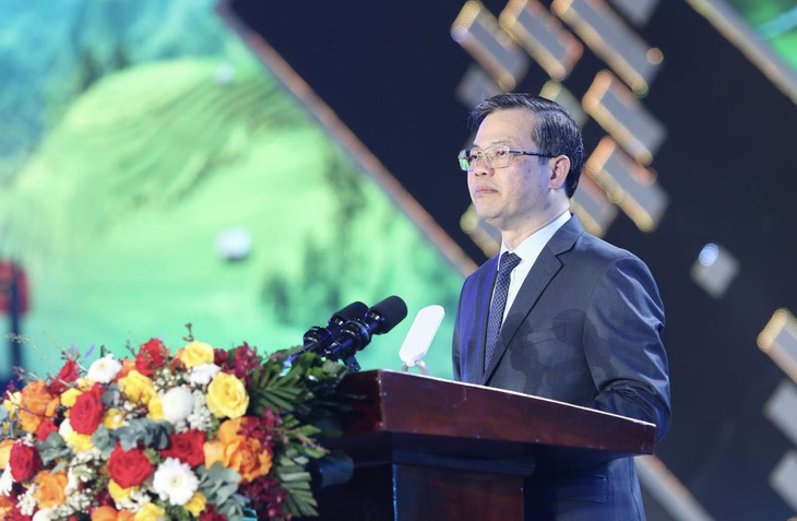 Ông Nguyễn Văn Sơn - chủ tịch UBND tỉnh Tuyên Quang - phát biểu tại lễ khai mạc chương trình du lịch &quot;Qua những miền di sản Việt Bắc&quot; - Ảnh: GIA KHÁNH