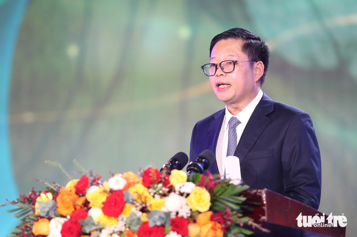 Ông Nguyễn Văn Sơn - Chủ tịch UBND tỉnh Tuyên Quang - phát biểu tại lễ khai mạc chương trình du lịch "Qua những miền di sản Việt Bắc" - Ảnh: GIA KHÁNH