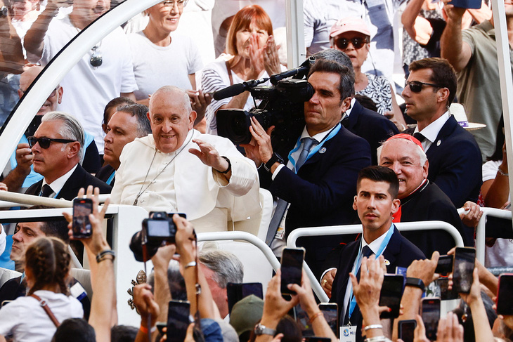 Giáo hoàng Francis tại sân vận động Velodrome ở thành phố Marseille, Pháp ngày 23-9 - Ảnh: REUTERS