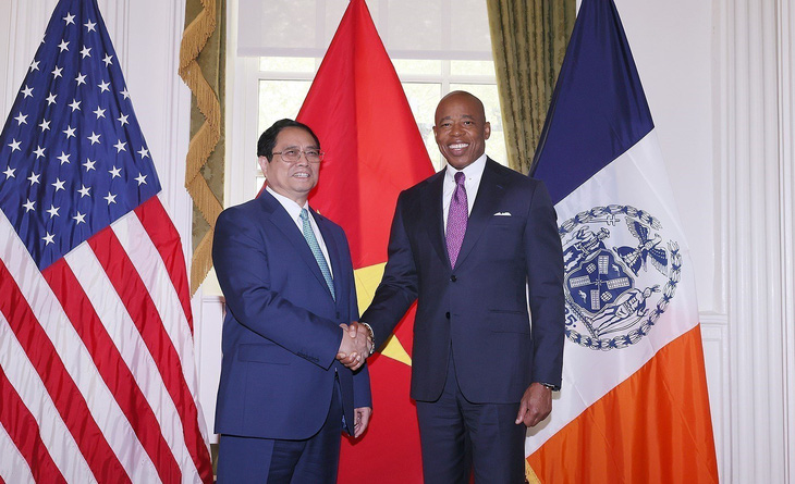 Thủ tướng cũng đã mời Thị trưởng New York sớm thăm lại Việt Nam - Ảnh: TTXVN